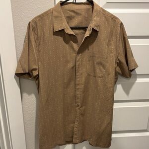 Vuori Brown Short Sleeve Button Down Shirt